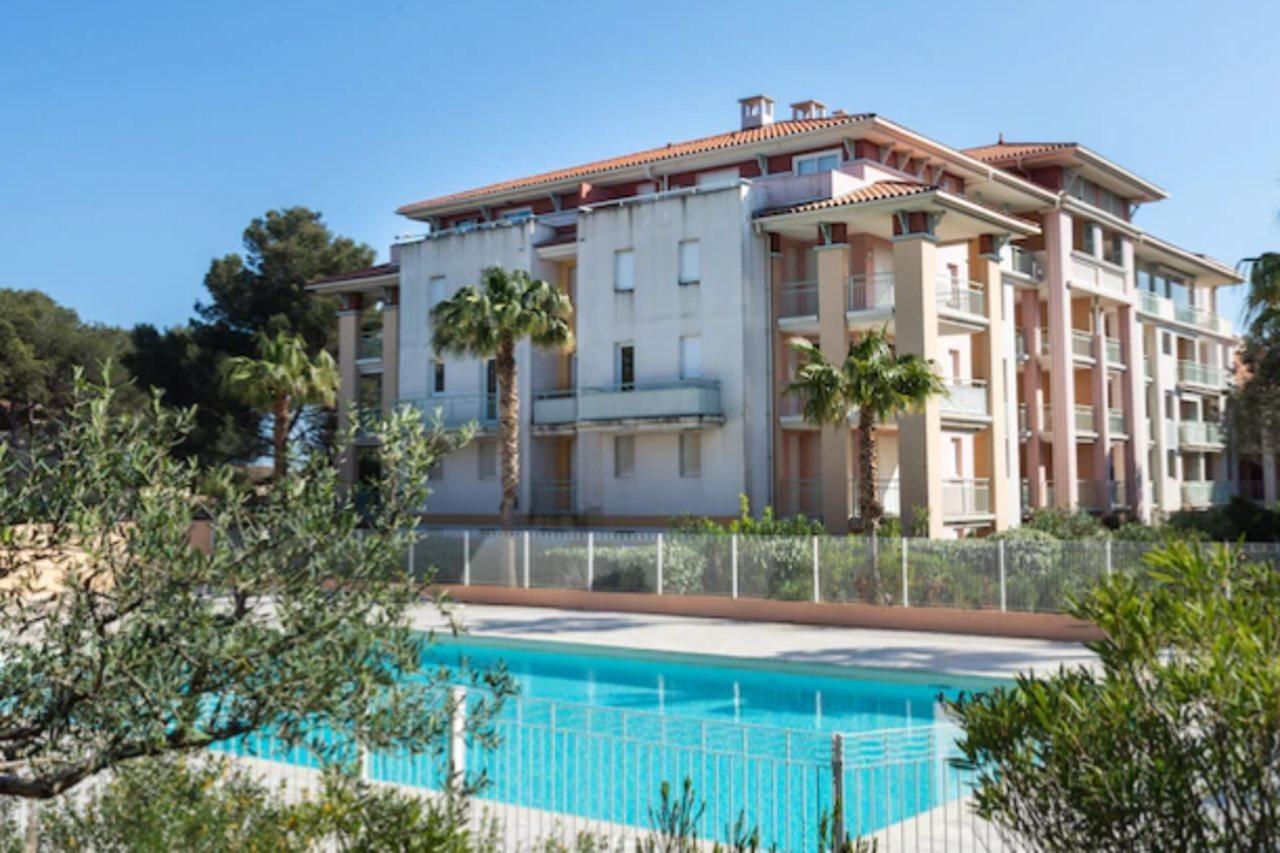 Vacanceole - Les Calanques Du Parc Frejus Ngoại thất bức ảnh